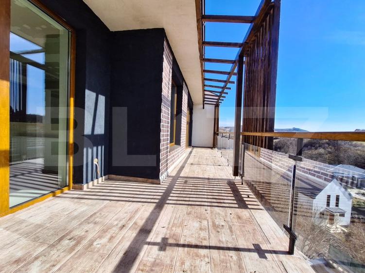 Casa alipita ideal pentru doua familii, in Stolna - 1