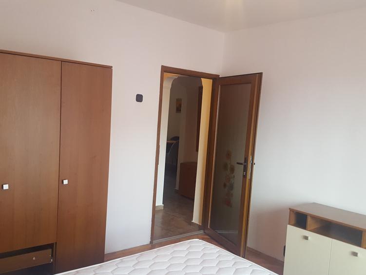 3 cam decomandat amenajat Centrala Clima 2 bai 2 balcoane Complet Mobilat  Utila - 10