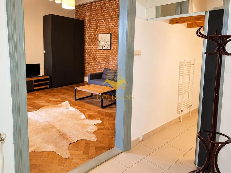 Apartament cu 2 camere semidecomandat, mobilat în Ultracentral