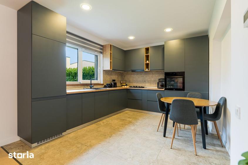 Casă cu 4 camere cu Teren 345 Mp în Tunari