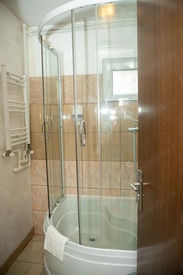 Casă cu 6 camere cu Teren 1000 Mp în Nord