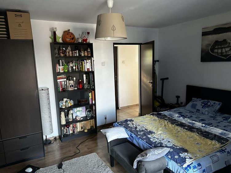 Apartament cu 2 camere nedecomandat în Central