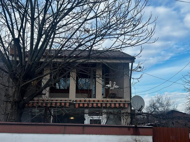 Casă individuală cu 3 camere cu Canalizare în Ultracentral
