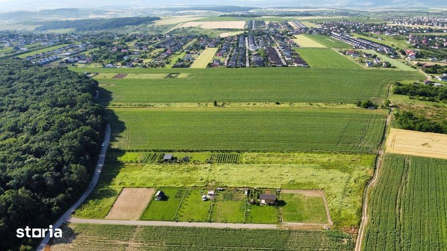 Teren de 600 mp, în Miroslava