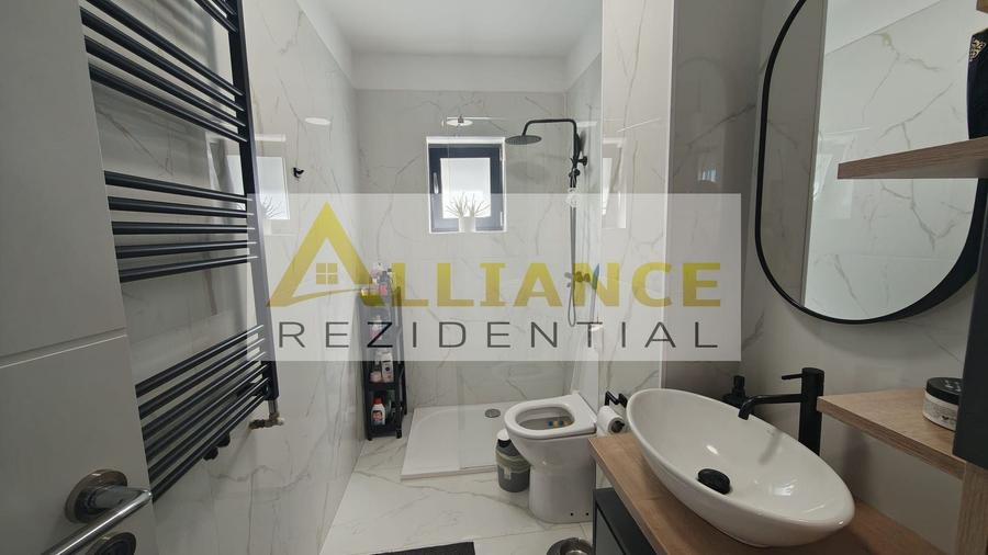 Casă individuală cu 4 camere cu Canalizare în Berceni