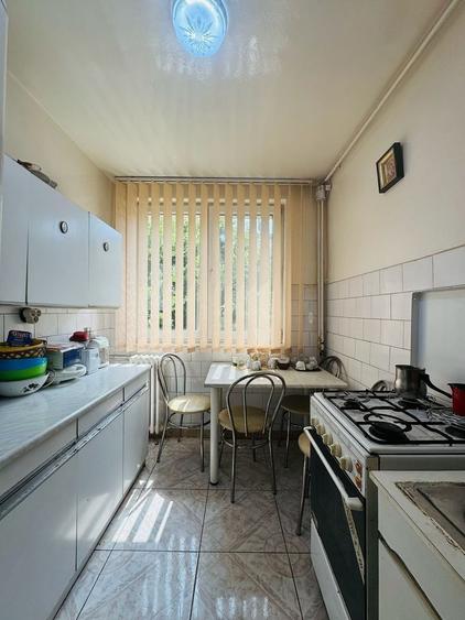 Apartament cu 2 camere semidecomandat, mobilat în Alexandru Obregia