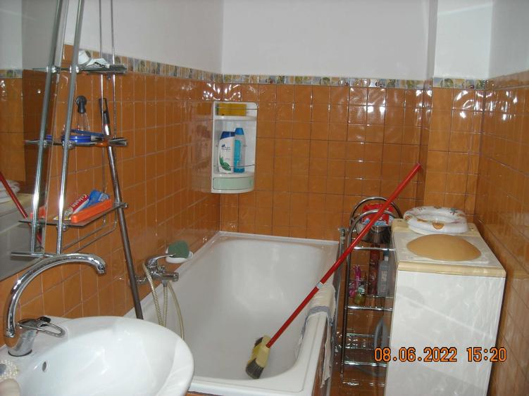 VAND apartament cu 2 camere - 1