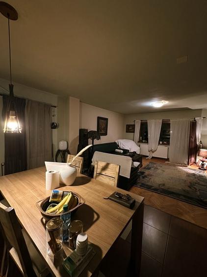 Apartament cu 3 camere decomandat în Girocului