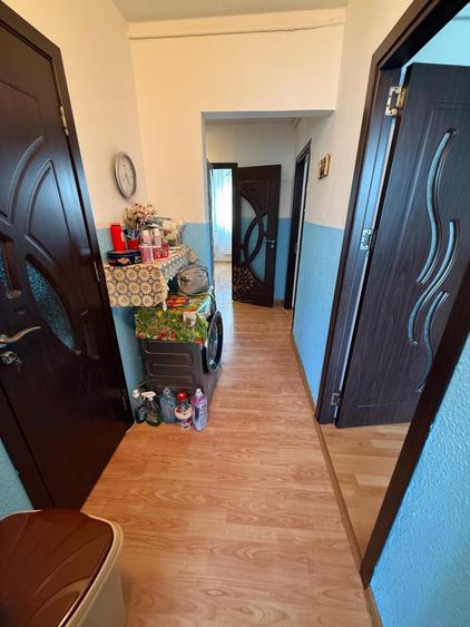 Apartament cu 3 camere decomandat, mobilat în Drumul Taberei