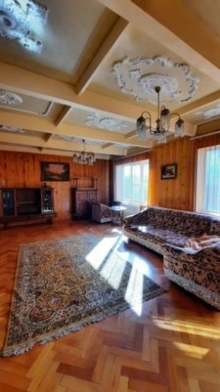 Casă individuală cu 6 camere cu Teren 435 Mp în Favorit