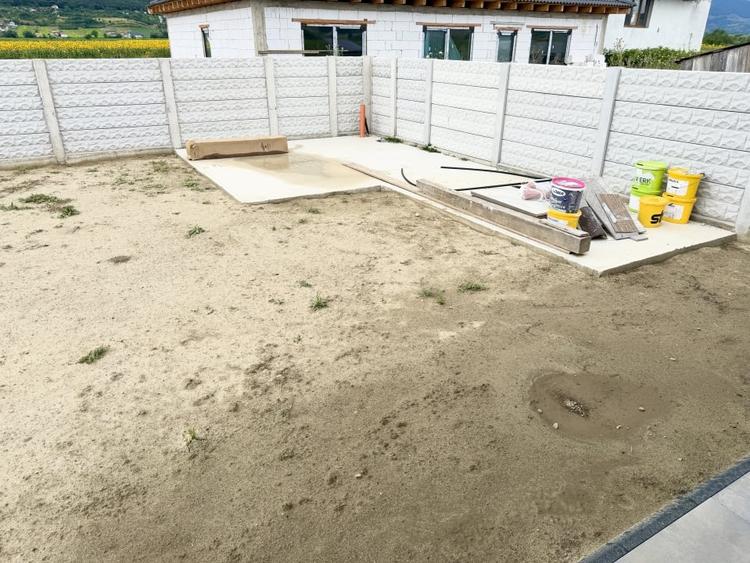 Casă individuală cu 4 camere cu Teren 470 Mp în Micești