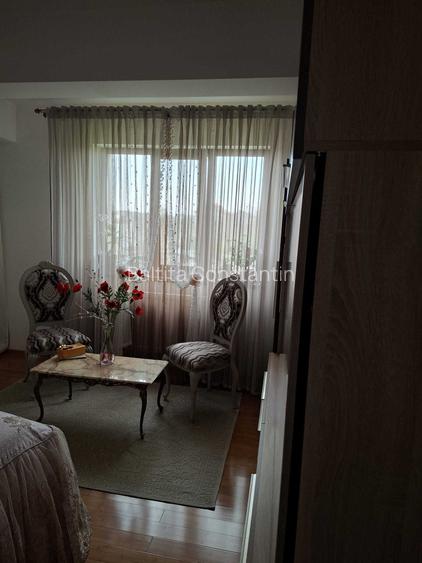 Apartament cu 3 camere decomandat în Cug