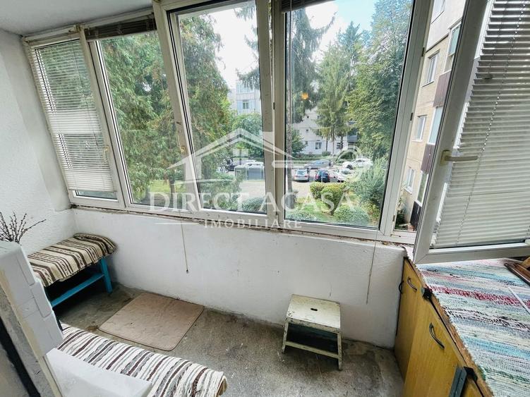 Apartament cu 3 camere decomandat în Dâmbu Pietros