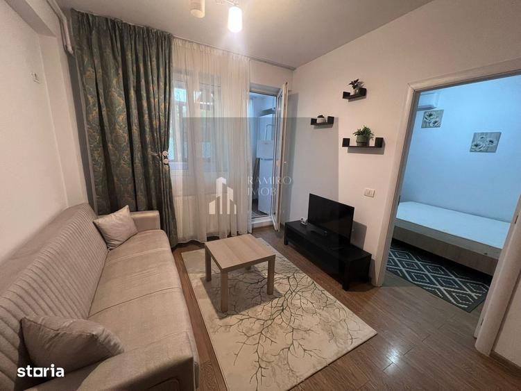 Apartament cu 2 camere decomandat în Roșu — fotografia 1