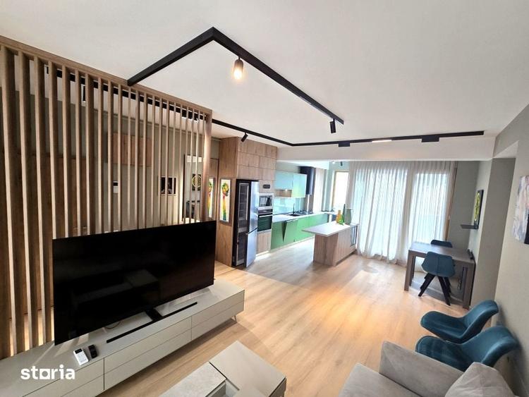 Apartament cu 3 camere semidecomandat în Grivița