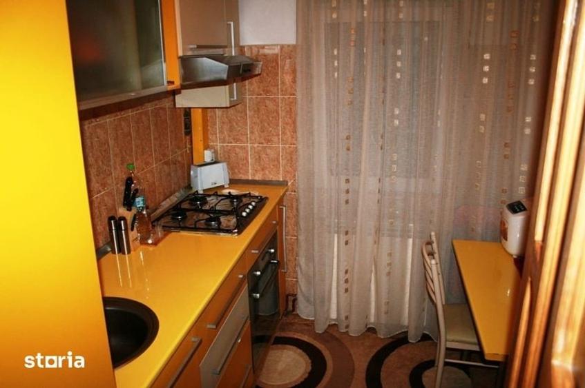 Apartament cu 2 camere decomandat în Târgu Cucu
