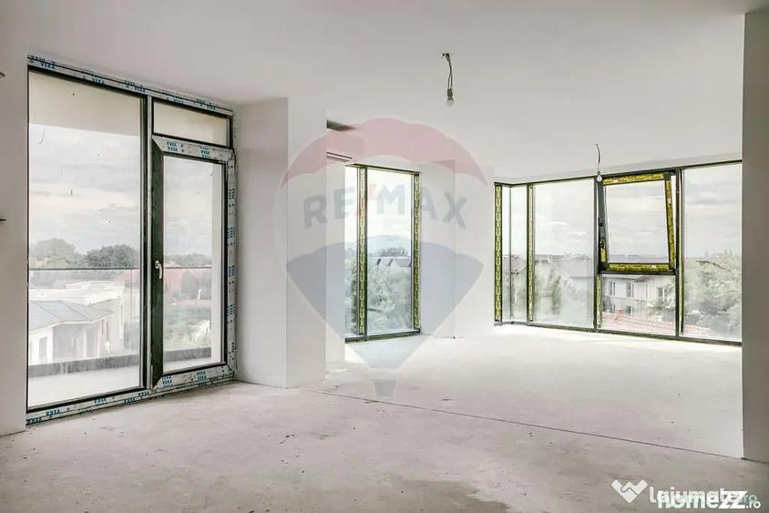 Apartament cu 3 camere semidecomandat în Subcetate