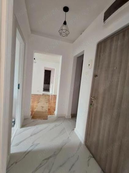 APARTAMENT SUPERB 3 CAMERE SEMIDECOMANDAT CONFORT 1 ZONA TOMIS 2 - 3