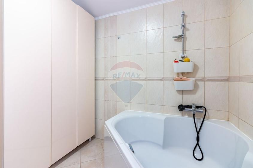 Casă / Vilă de vanzare in Otopeni, ansamblu rezidential, langa centru - 12