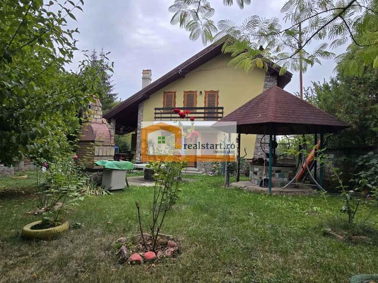 Breaza, vedere padure, panouri solare si fotovoltaice, pompa de caldura, semineu - 16