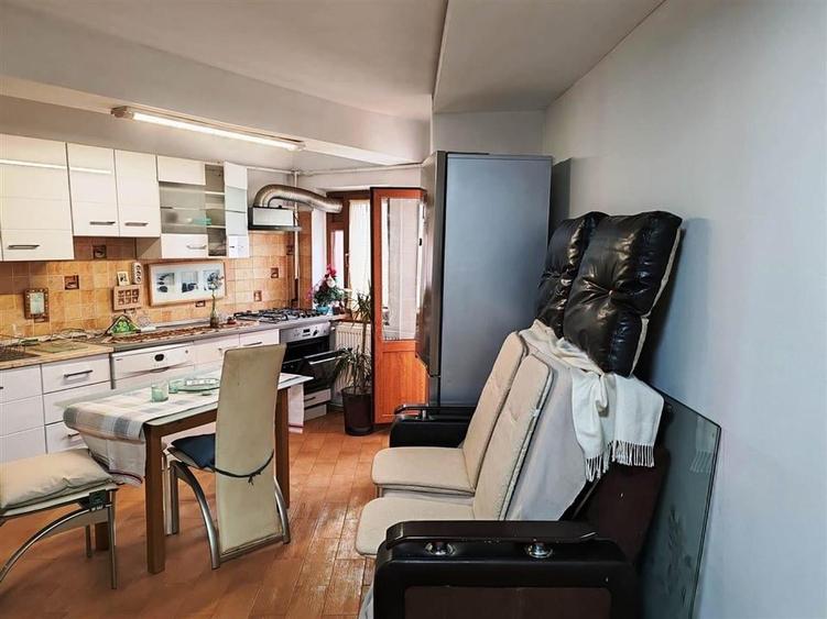 Apartament 3 camere in Ploiesti, zona Enachita Vacarescu - 13