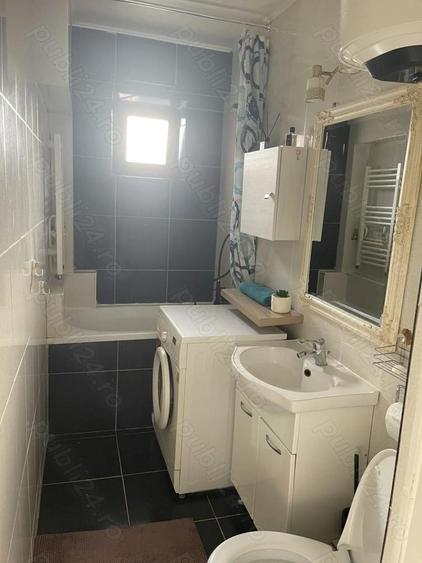 Inchiriez apartament 3 camere - 1