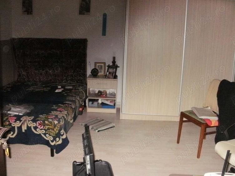 Casa de vanzare La 100 km de Bucure?ti - 1