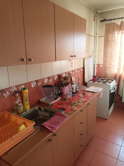 Inchiriez ap 3 camere zona sebastian sector 5 - 7