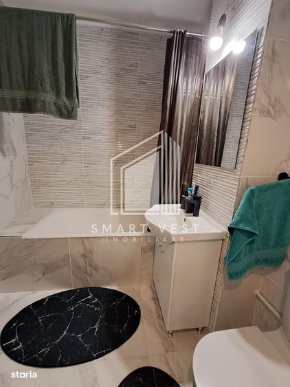 Apartament cu 3 camere semidecomandat în Micro 17