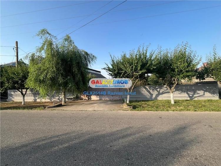 Casă cu 2 camere în Petrești Casă cu 2 camere în Petrești