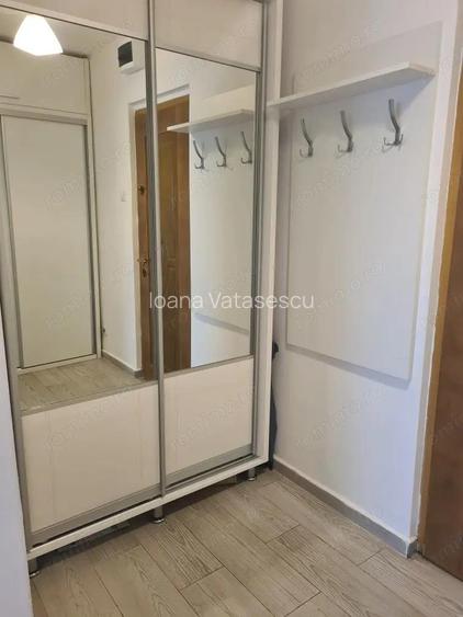 Inchiriez o camera in zona aradului