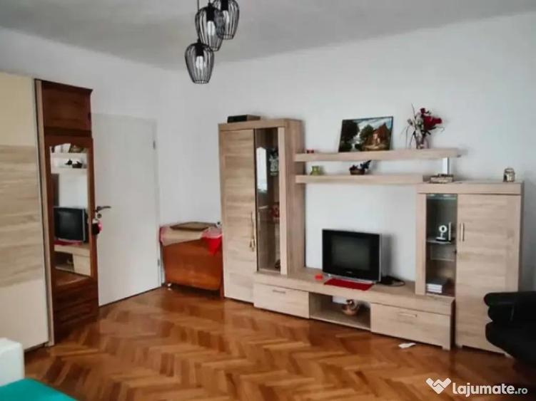 Garsoniera la casa - zona Astra - 6