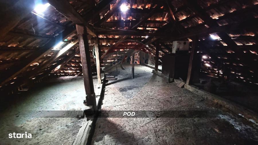 Casa din caramida cu teren generos de 2460 mp si anexe, in Borlesti - 15