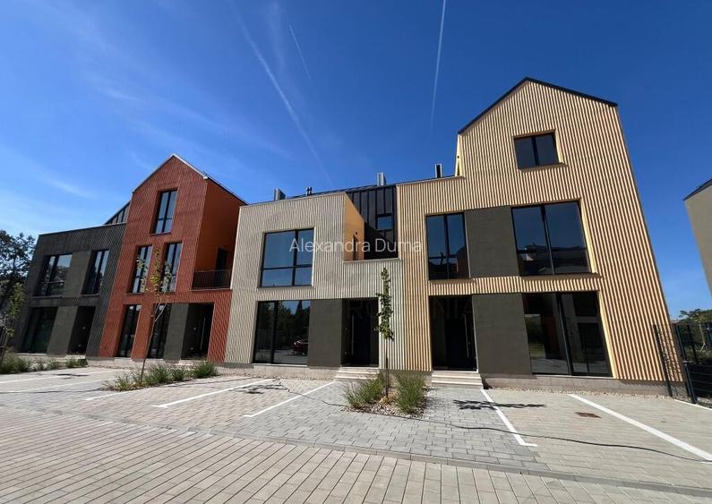 VILA PE LAC l 5 Camere l Complex Rezidential l De vanzare