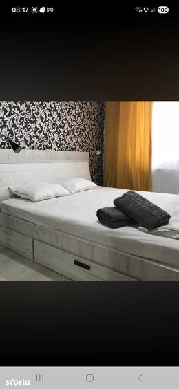 Apartament 3 camere zona TRACTORUL - 1