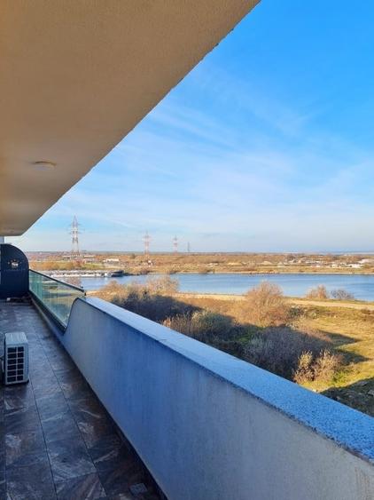 Apartament cu priveliste catre ape si parcare subetarana - 1