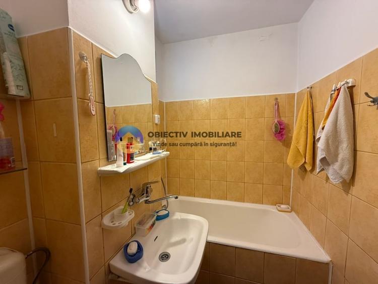 Apartament spatios 3 camere - zona MARATEI  66 MP - 12