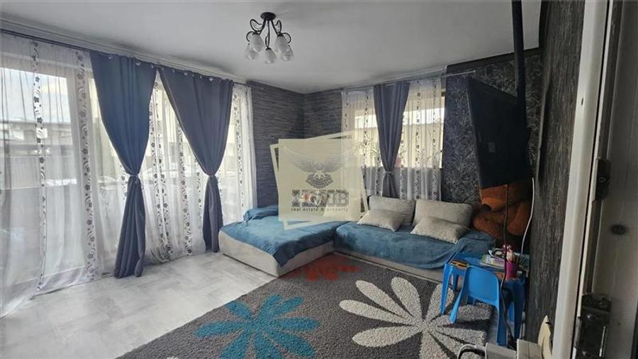 Apartament 2 camere modern cu balcon zona Unimat - 1