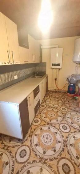 Case Parvu Ro?u - Coste?ti la 13 km de Pite?ti - 9