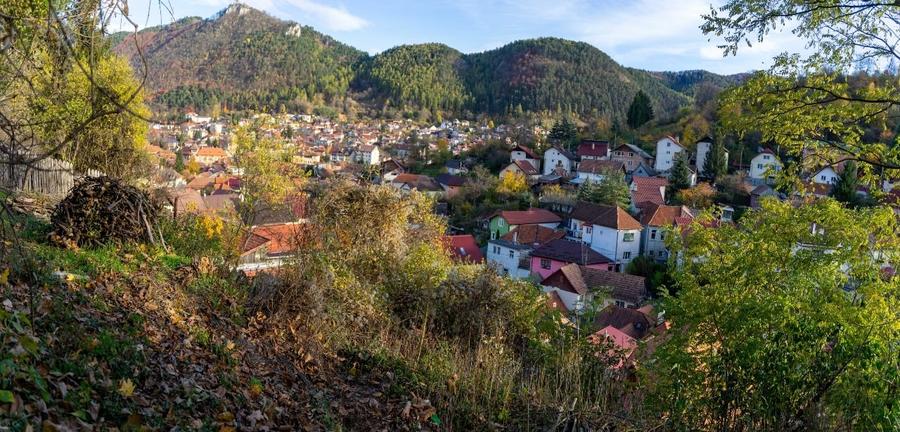 OPORTUNITATE UNICĂ Schei 620mp Vedere Spectaculoasă Tâmpa | Proprietar - 1