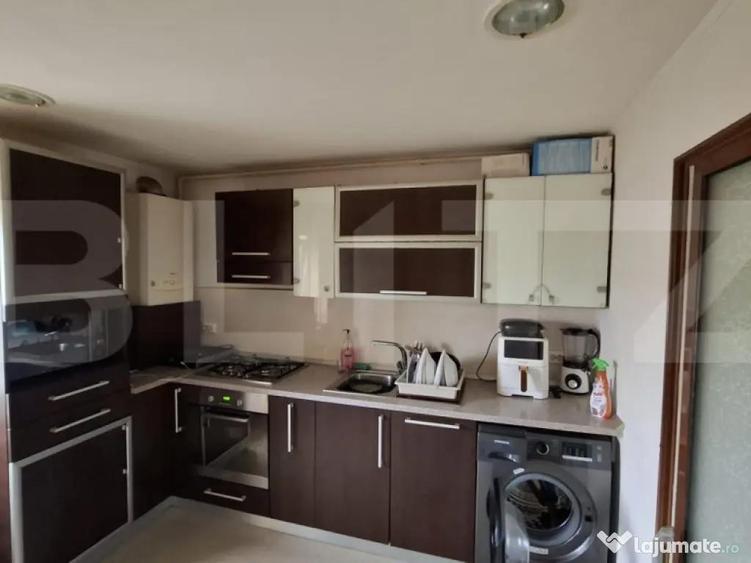 Apartament 3 camere decomandat, etaj 4, balcon, izolat M - 2