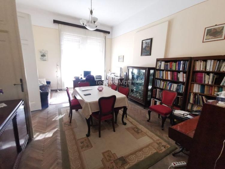 Apartament cu 6 camere circular în P-ța Victoriei Apartament cu 6 camere circular în P-ța Victoriei