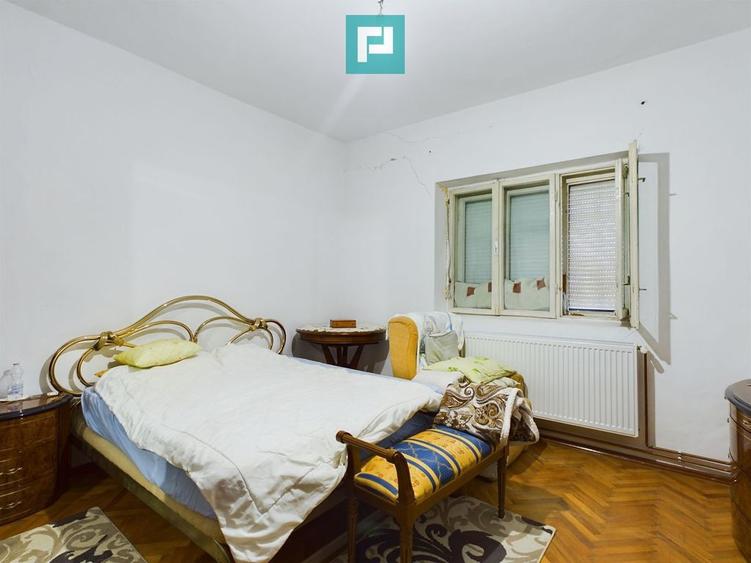 Casa cu 4 camere + anexe in ?ofronea - 4