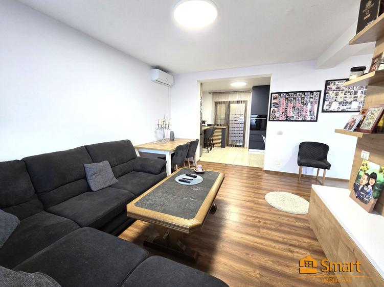 Proprietatea Breazu , teren 624mp, 2 case , beci , asfalt - 8