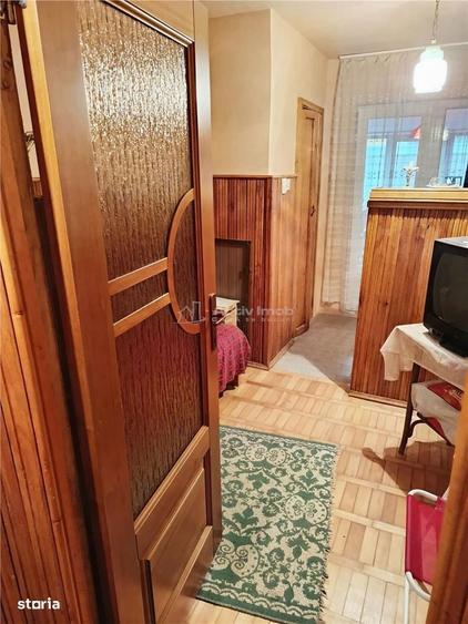 Apartament 2 camere in zona centrala Moldova Noua - 4