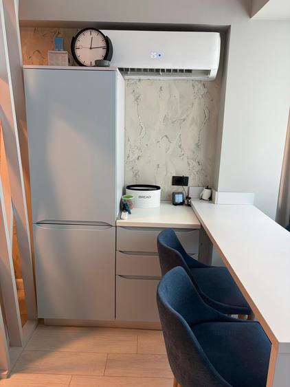 Apartament cu 3 camere semidecomandat, mobilat în Năvodari