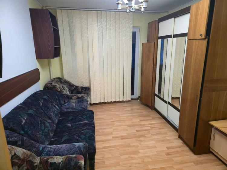 Inchiriez apartament cu doua camere pe str Banca-Nationala - 7