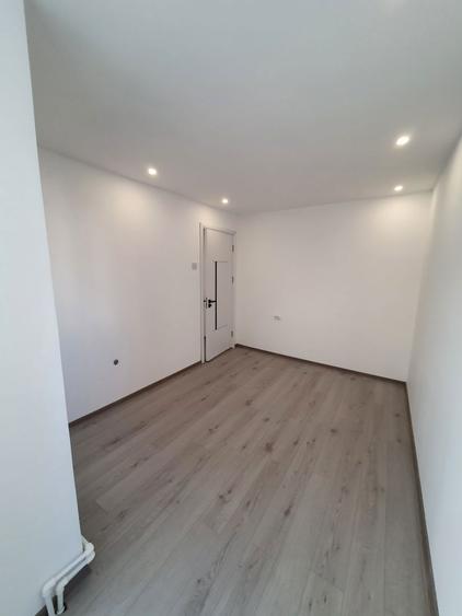 Apartament central 3 camere - 4