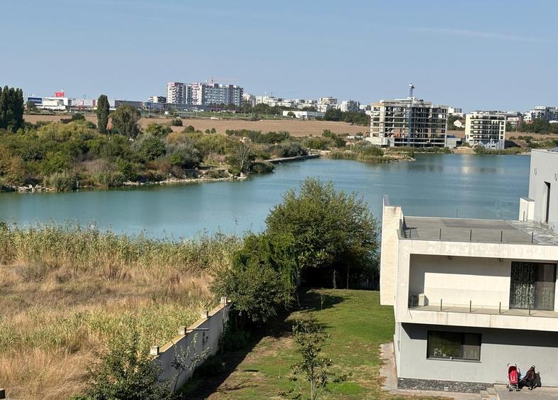 Apartament cu 3 camere decomandat în Universitate