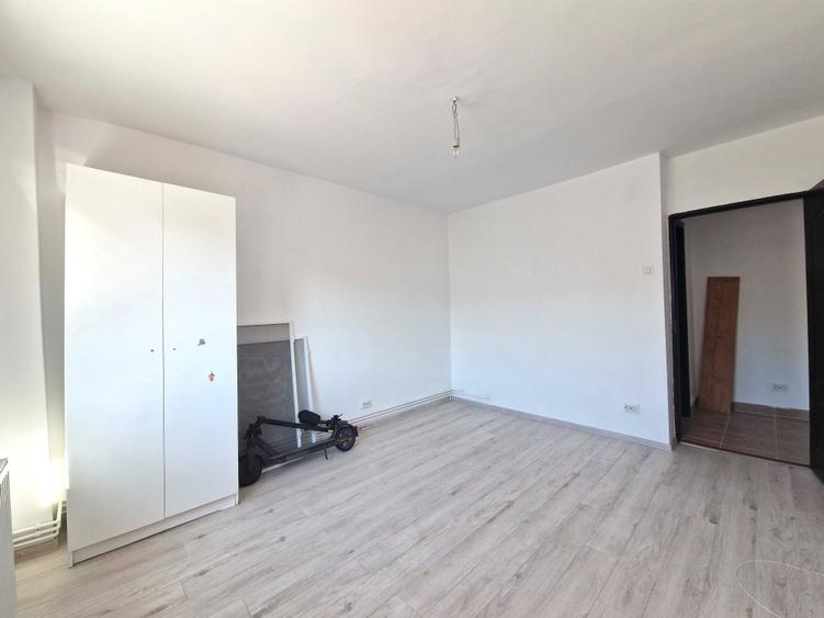 Garsoniera, decomandata, renovata, Astra - 7